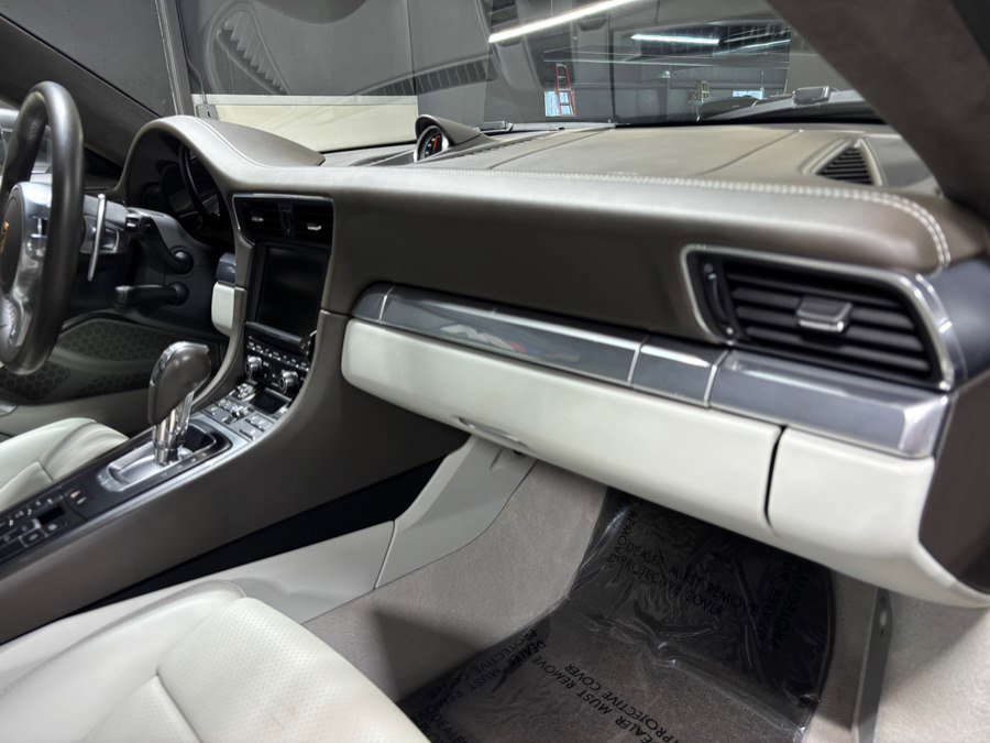 Used 2013 Porsche 911 Carrera S image 14