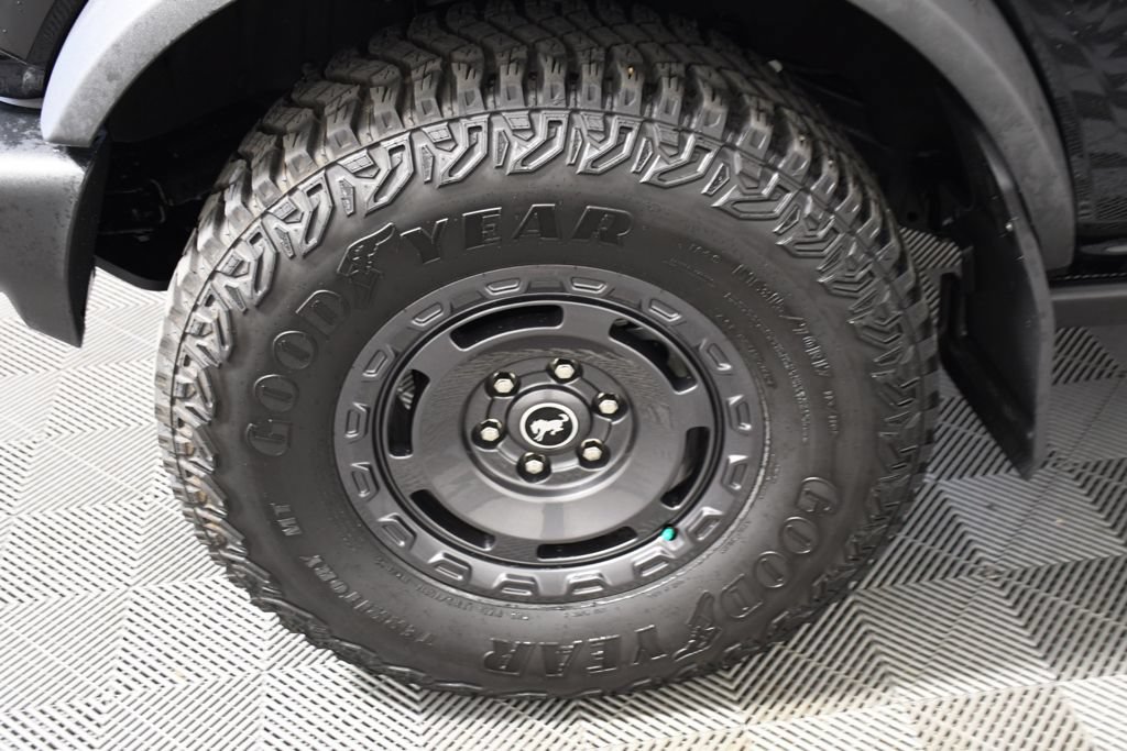 Used 2024 Ford Bronco Outer Banks AWD/4WD image 11