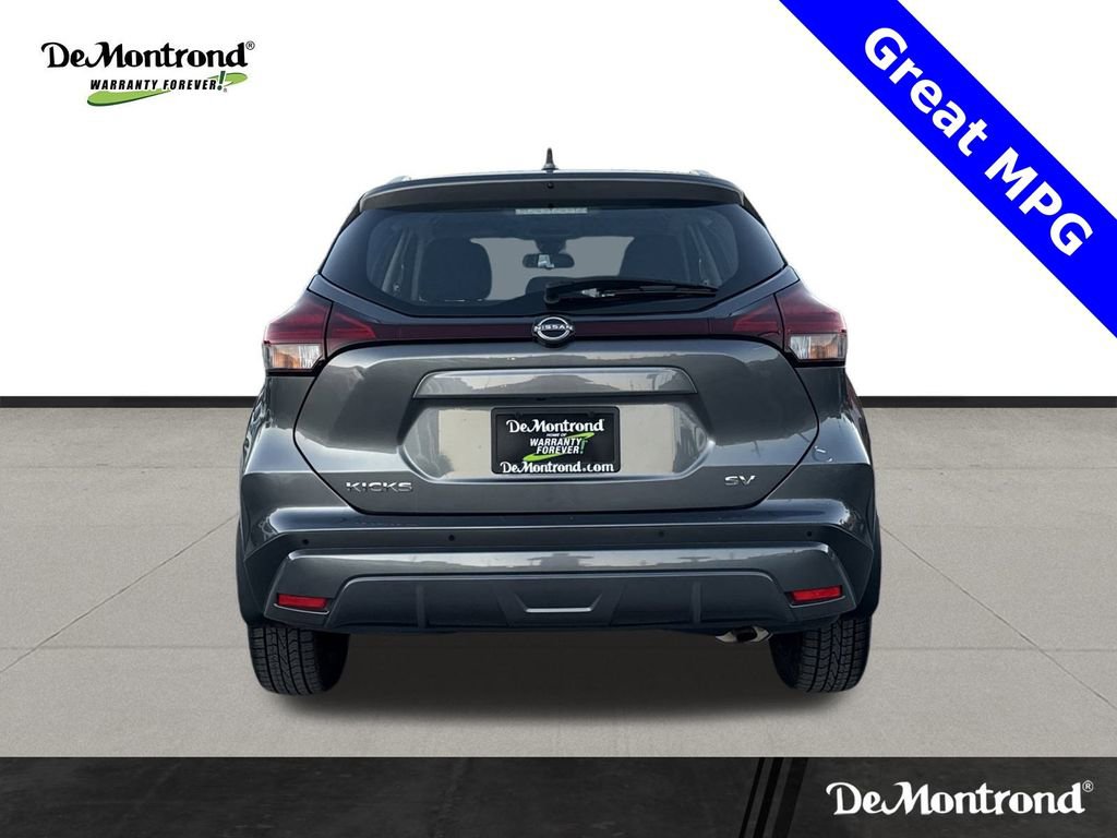 Used 2023 Nissan Kicks SV image 6