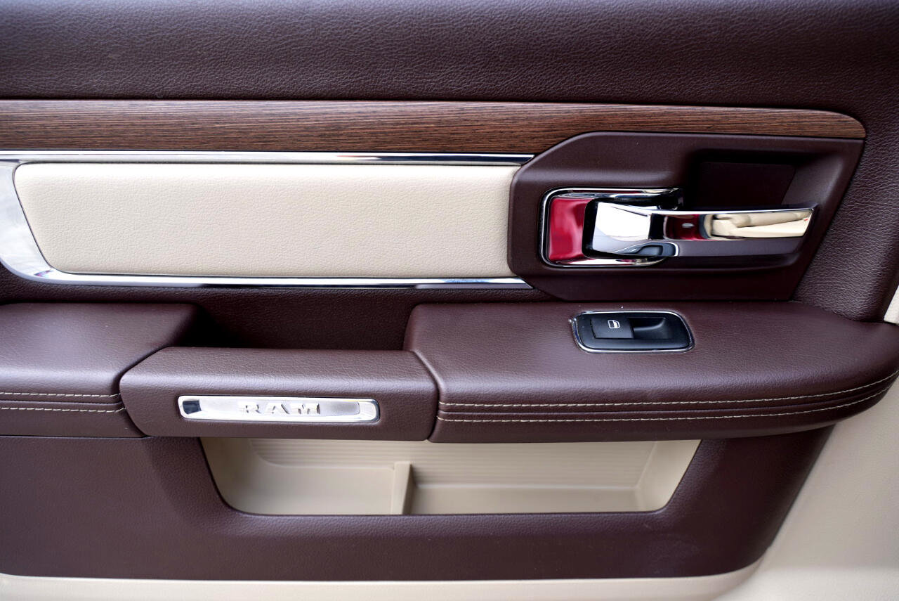 Used 2014 RAM 1500 Laramie w/ Convenience Group image 25