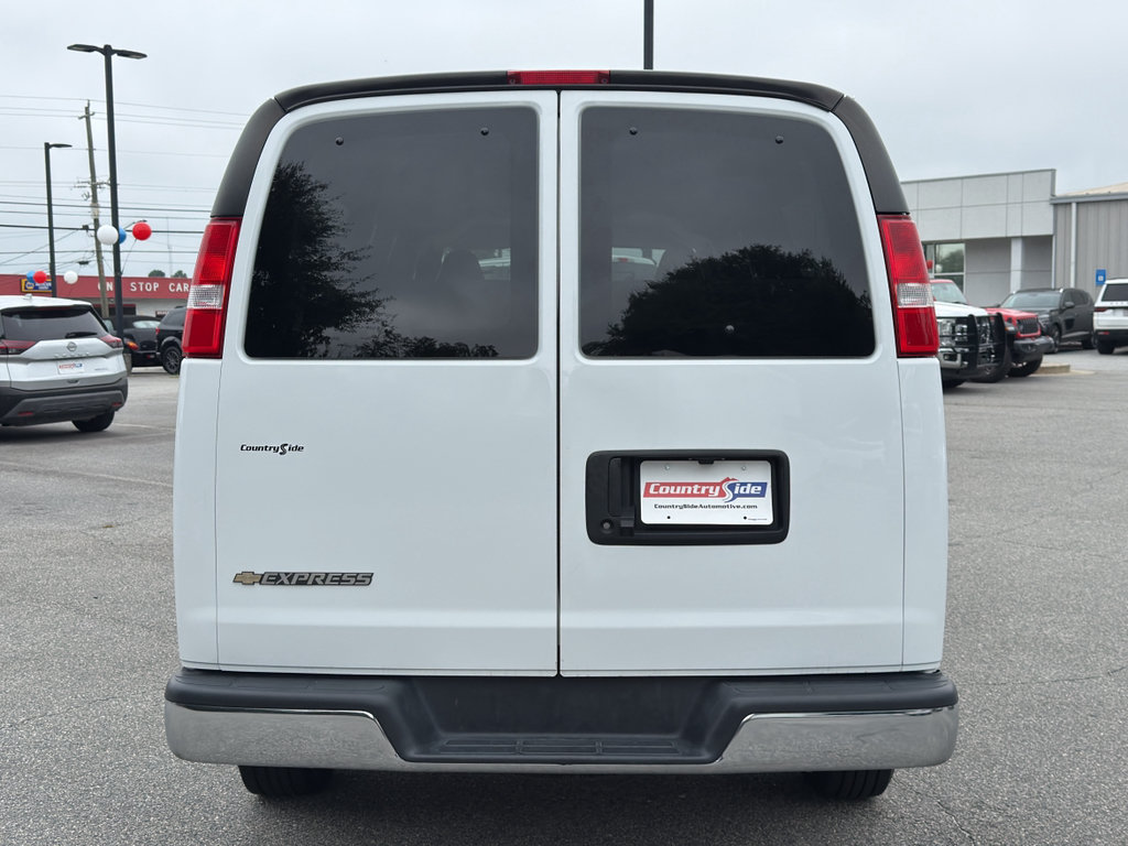 Used 2025 Chevrolet Express 3500 LT w/ LT Preferred Equipment Group RWD image 8