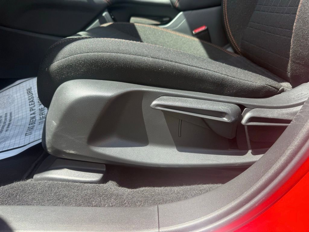 Used 2025 Honda HR-V Sport image 14