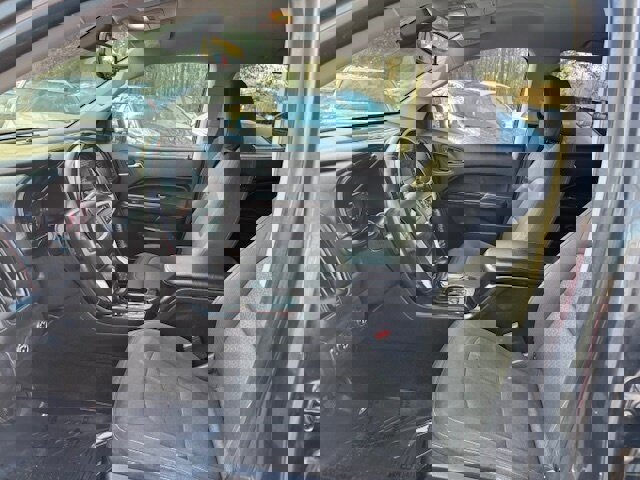 Used 2016 GMC Canyon SLE w/ SLE Convenience Package image 8