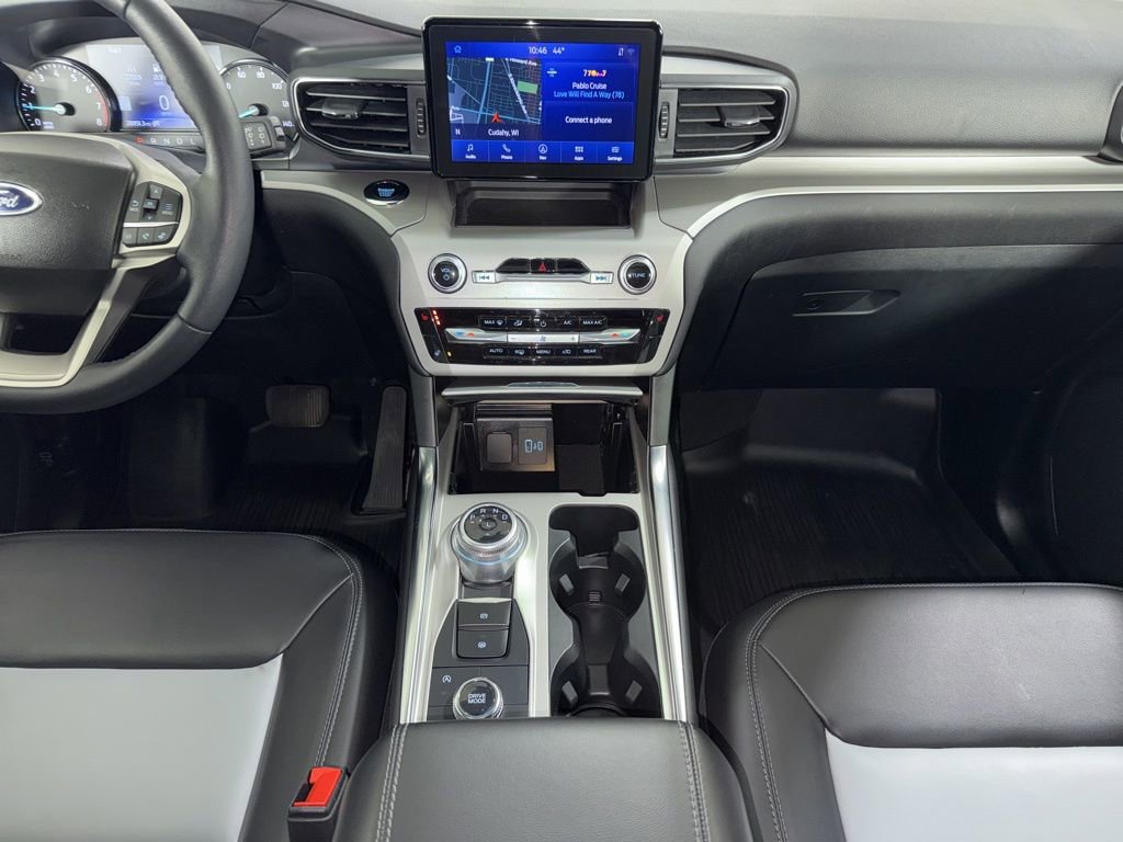 Used 2023 Ford Explorer XLT w/ Equipment Group 202A image 25