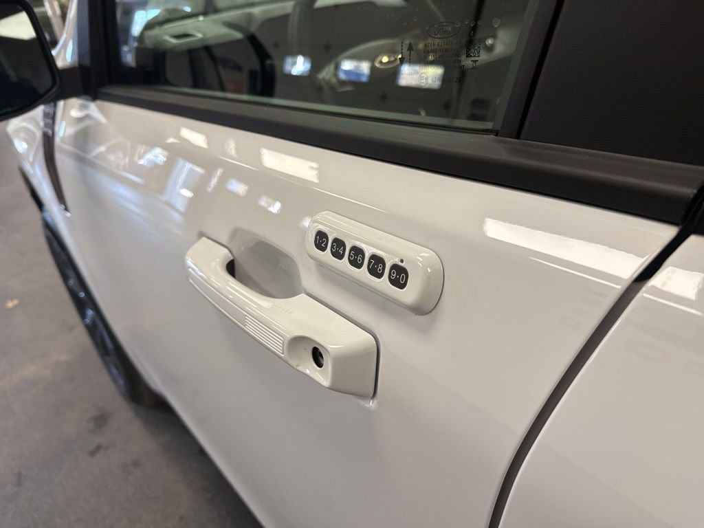 Used 2024 Ford Maverick Lariat w/ Black Appearance Package image 15