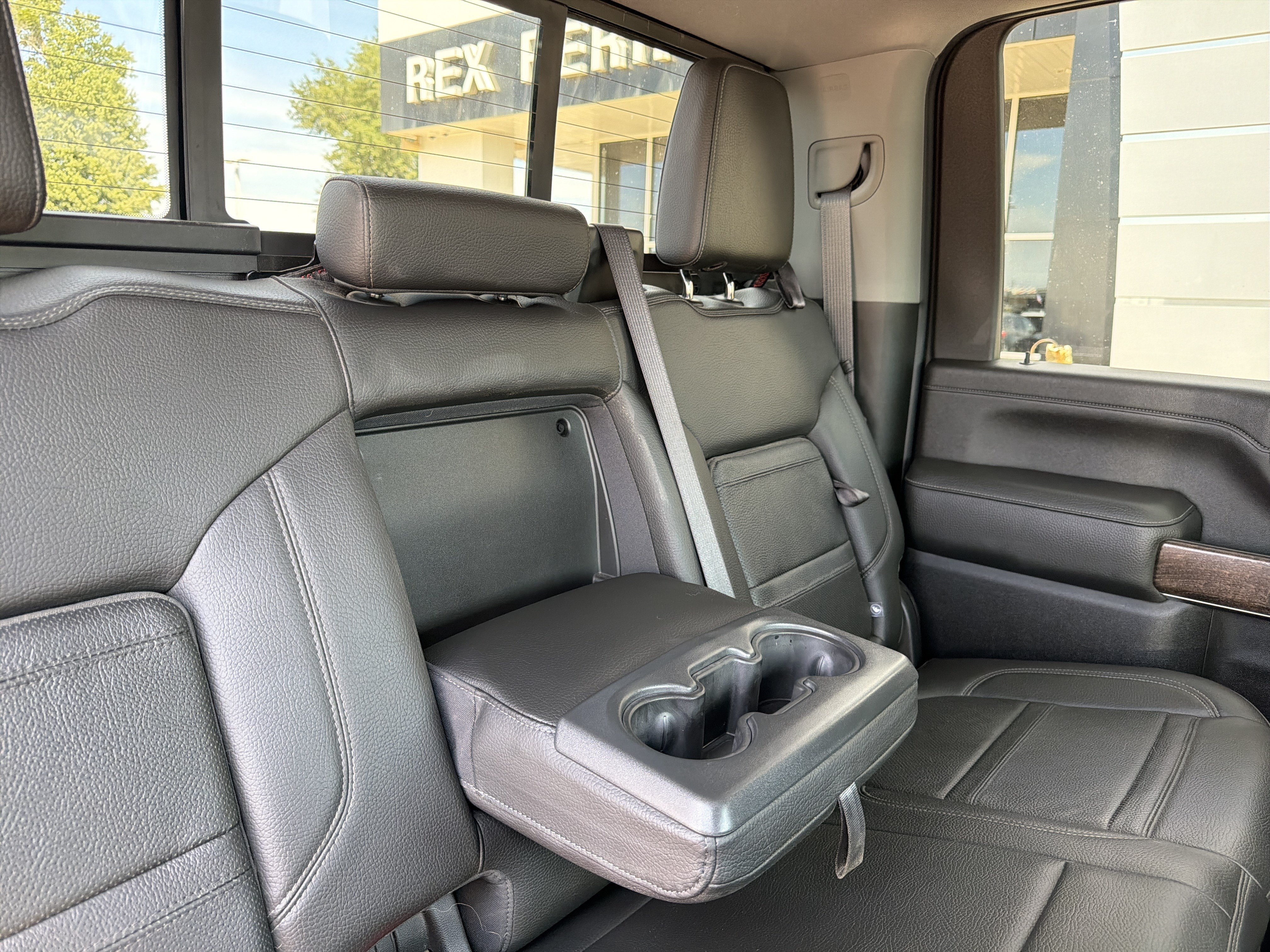 Used 2020 GMC Sierra 2500 Denali w/ Denali Ultimate Package AWD/4WD image 8