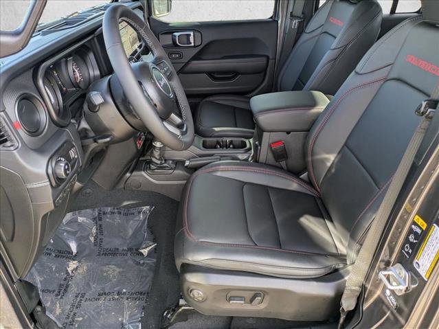 New 2026 Jeep Gladiator Rubicon w/ Technology Group AWD/4WD image 4