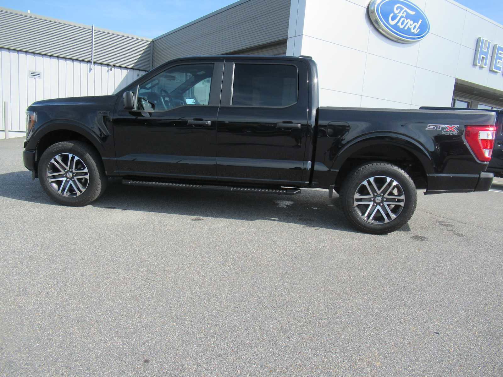 Used 2023 Ford F150 XL w/ STX Appearance Package image 8