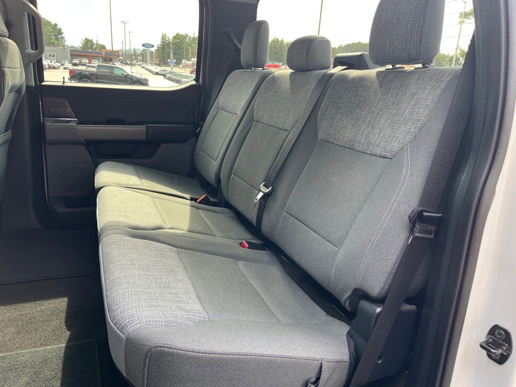 Used 2022 Ford F150 Lightning XLT image 11