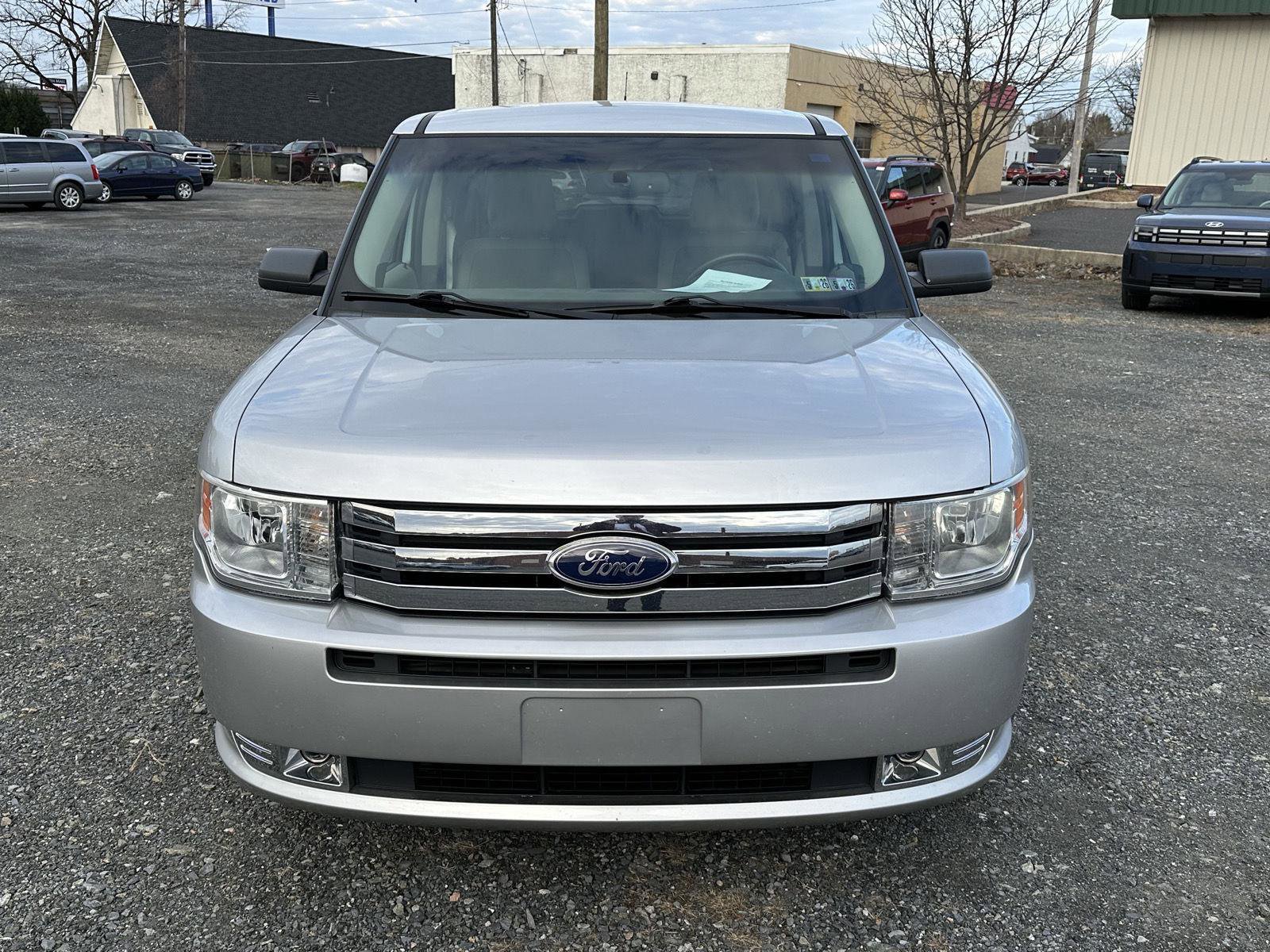 Used 2011 Ford Flex SE w/ Trailer Tow Pkg Class III image 3
