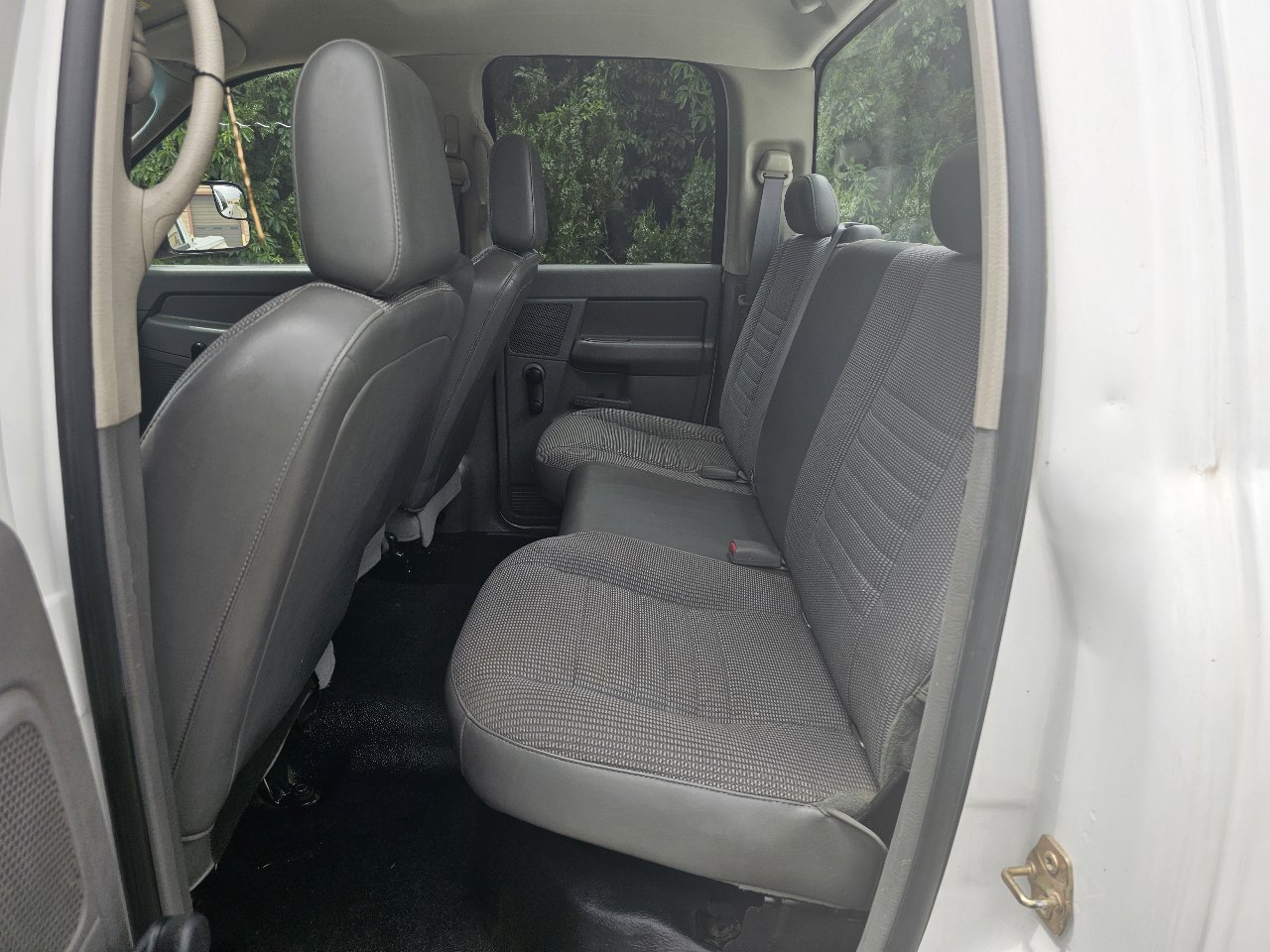 Used 2006 Dodge Ram 2500 Truck ST w/ Trailer Tow Group image 12