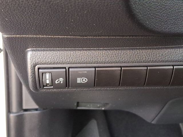 Used 2025 Toyota Corolla LE FWD image 29