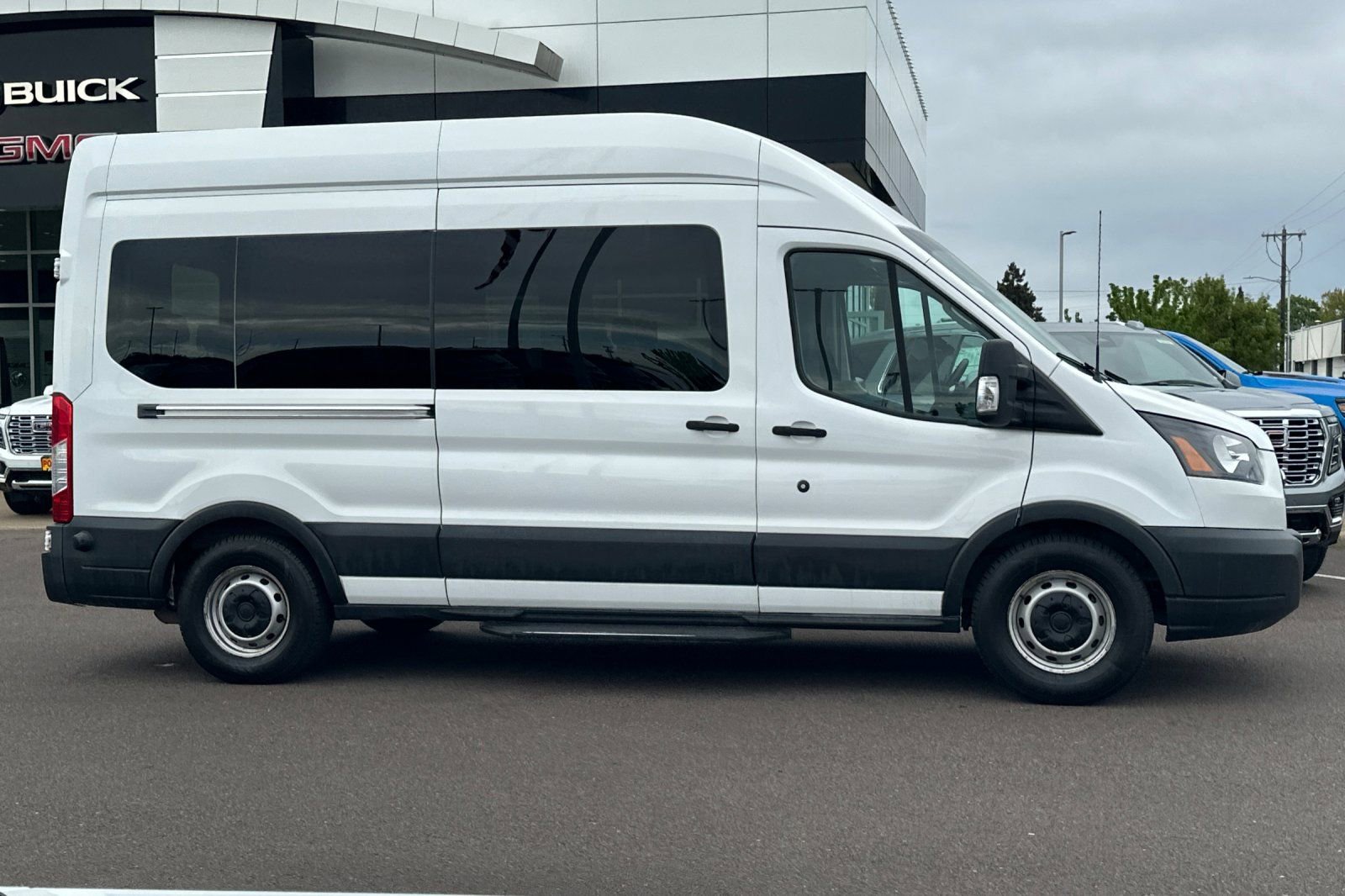 Used 2017 Ford Transit 350 XL RWD image 3