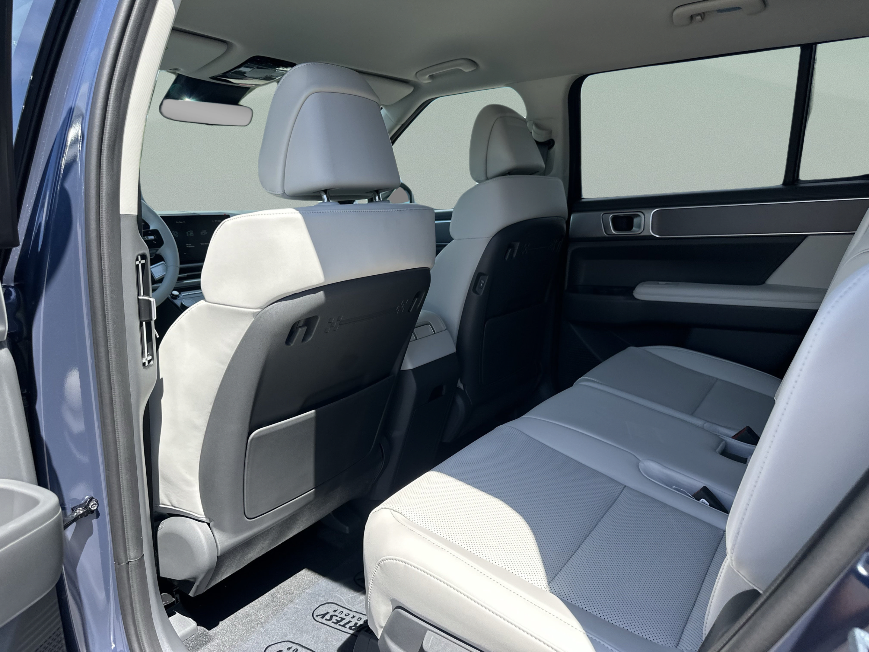New 2027 Hyundai Santa Fe SEL FWD image 13