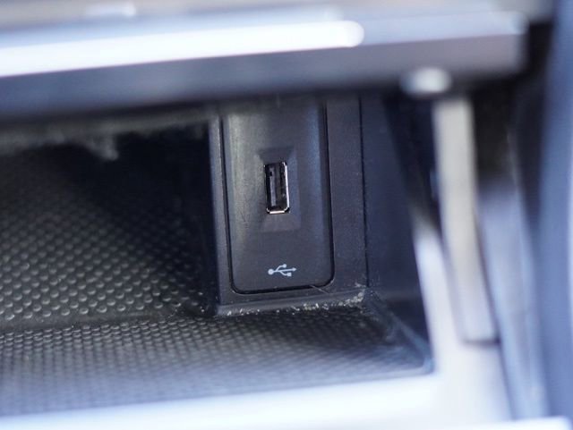 Used 2018 Volkswagen Golf S image 29