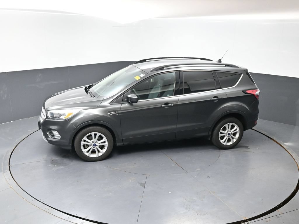 Used 2018 Ford Escape SE w/ SE Sync 3 Package FWD image 44