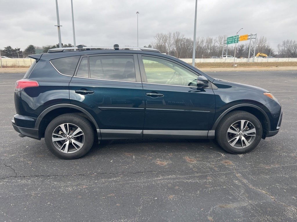Used 2018 Toyota RAV4 XLE image 15