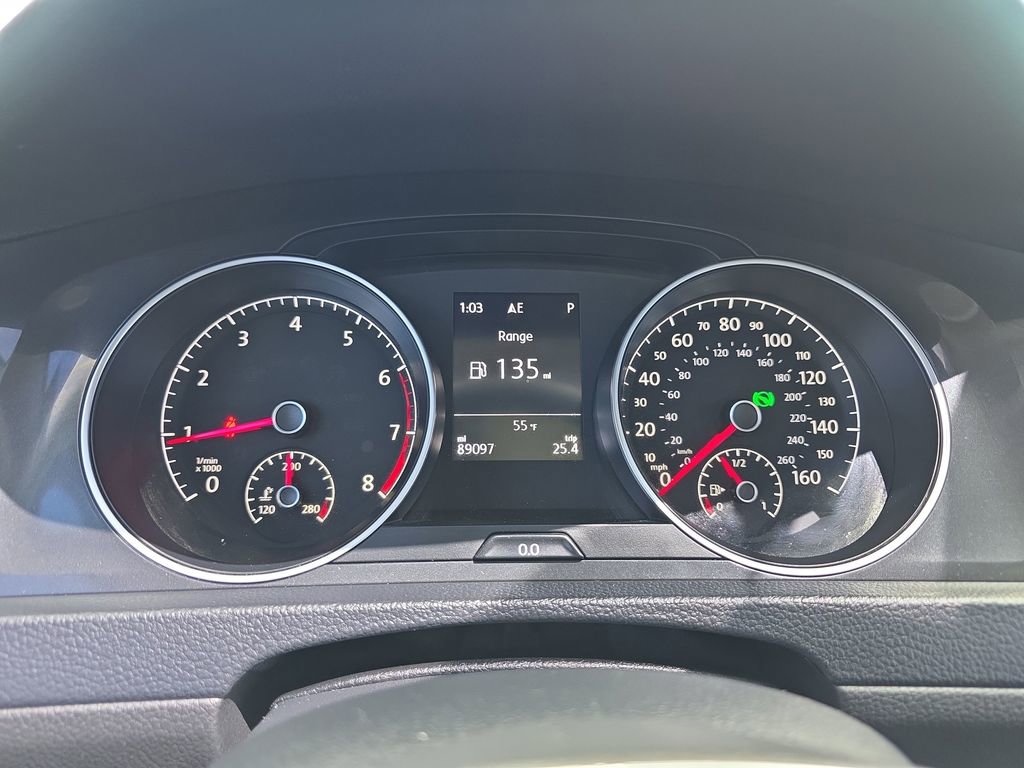 Used 2018 Volkswagen Golf Alltrack S AWD/4WD image 15