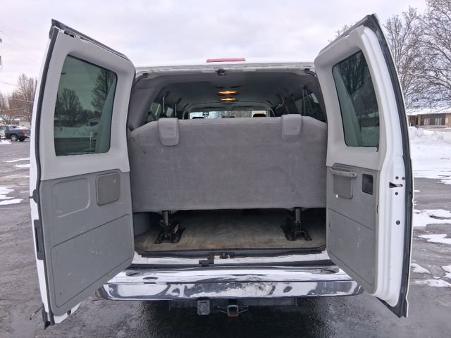 Used 2012 Ford E-350 and Econoline 350 XLT image 5