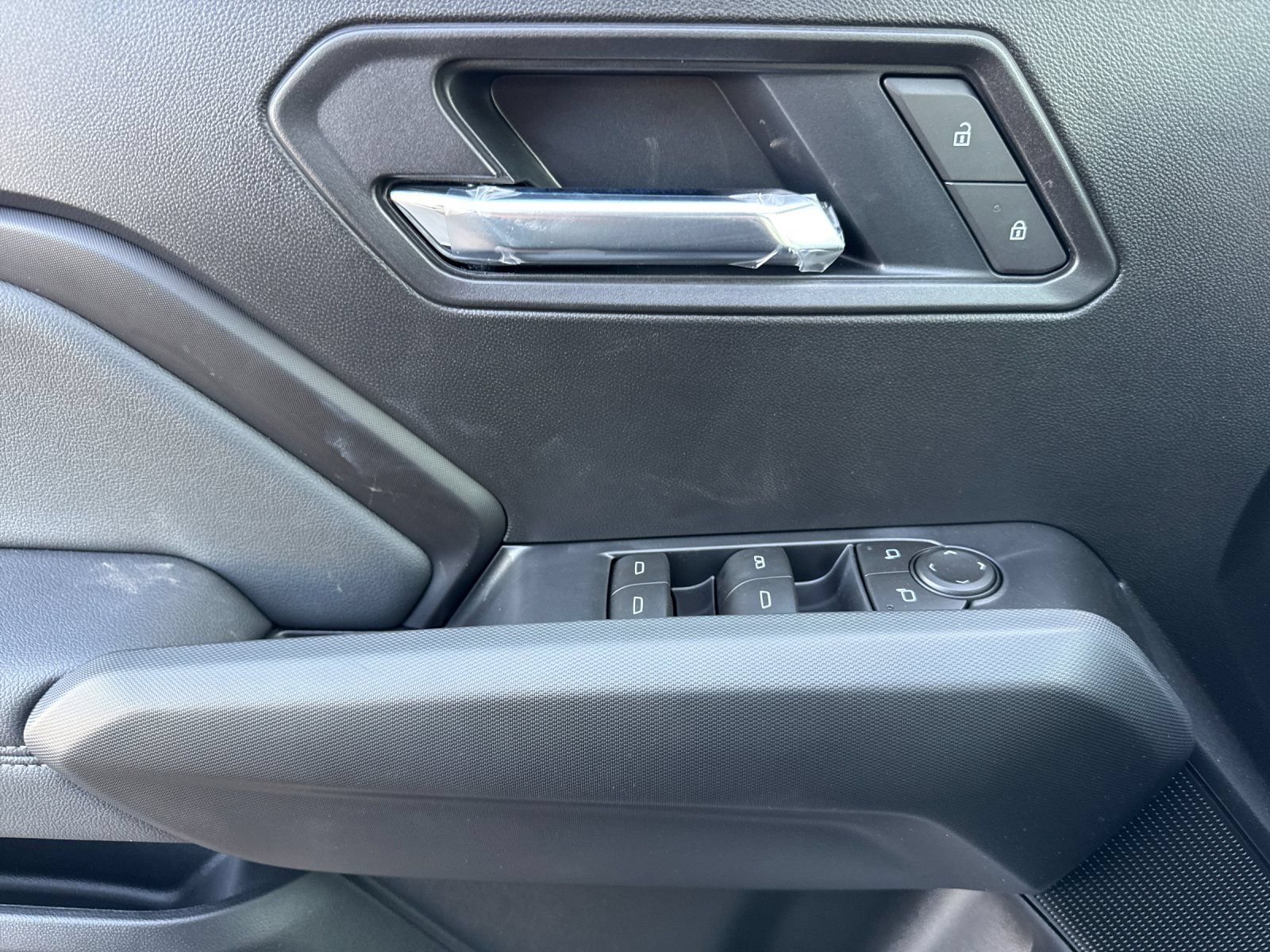 New 2026 GMC Canyon Elevation w/ Technology Package RWD image 11
