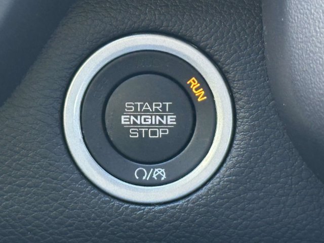 Used 2024 RAM 1500 Laramie AWD/4WD image 30