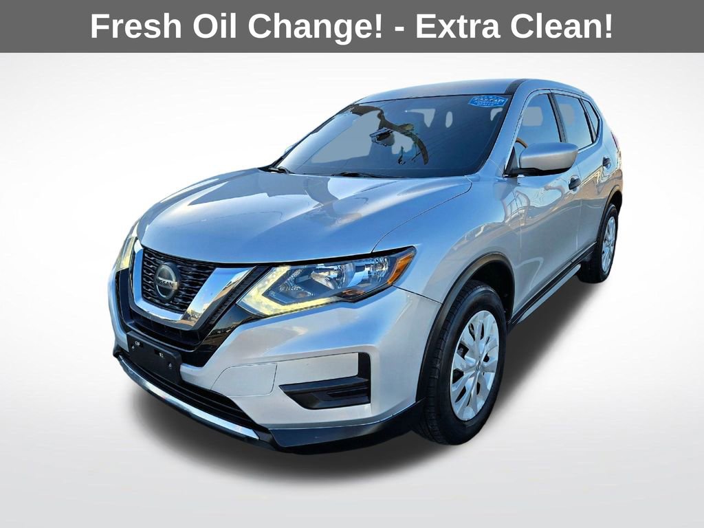 Used 2019 Nissan Rogue S image 3