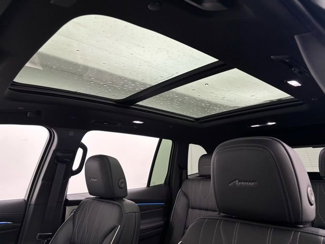 New 2026 Buick Enclave Avenir w/ Super Cruise Package image 5