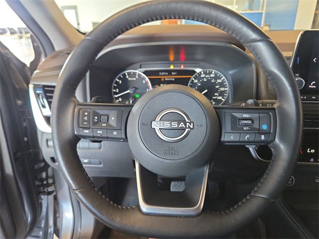 Used 2023 Nissan Rogue SL image 14