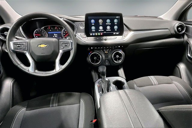 Used 2025 Chevrolet Blazer LT image 8