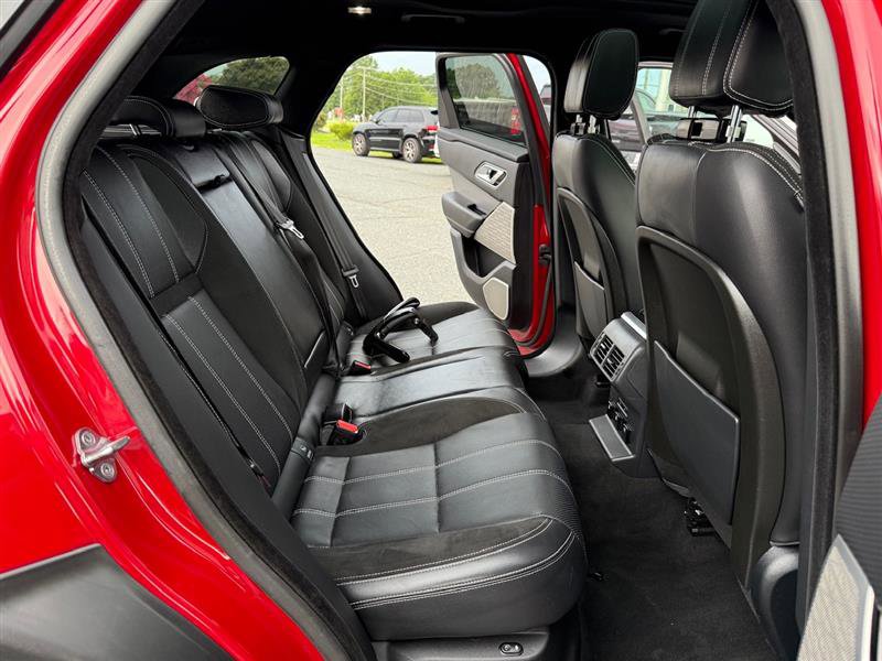 Used 2018 Land Rover Range Rover Velar R-Dynamic SE image 17