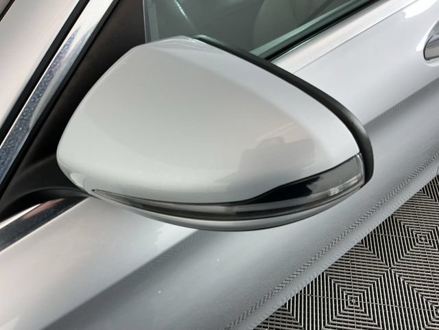 Used 2016 Mercedes-Benz C 300 4MATIC Sedan image 9