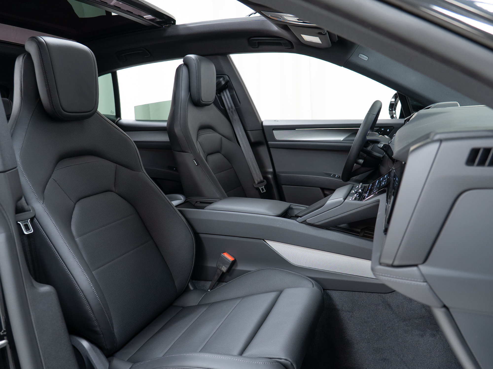 New 2026 Porsche Cayenne Electric AWD/4WD image 28