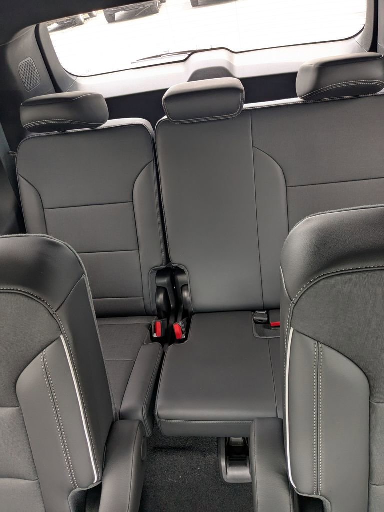 New 2025 Buick Enclave Preferred image 9