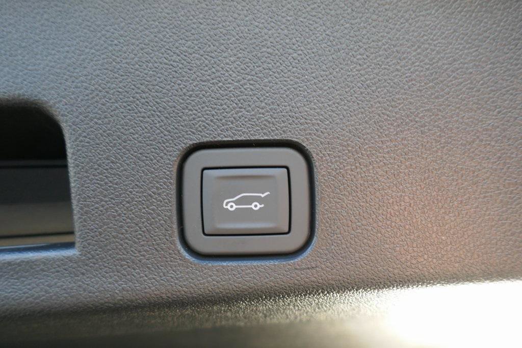 New 2026 Chevrolet Traverse RS image 16