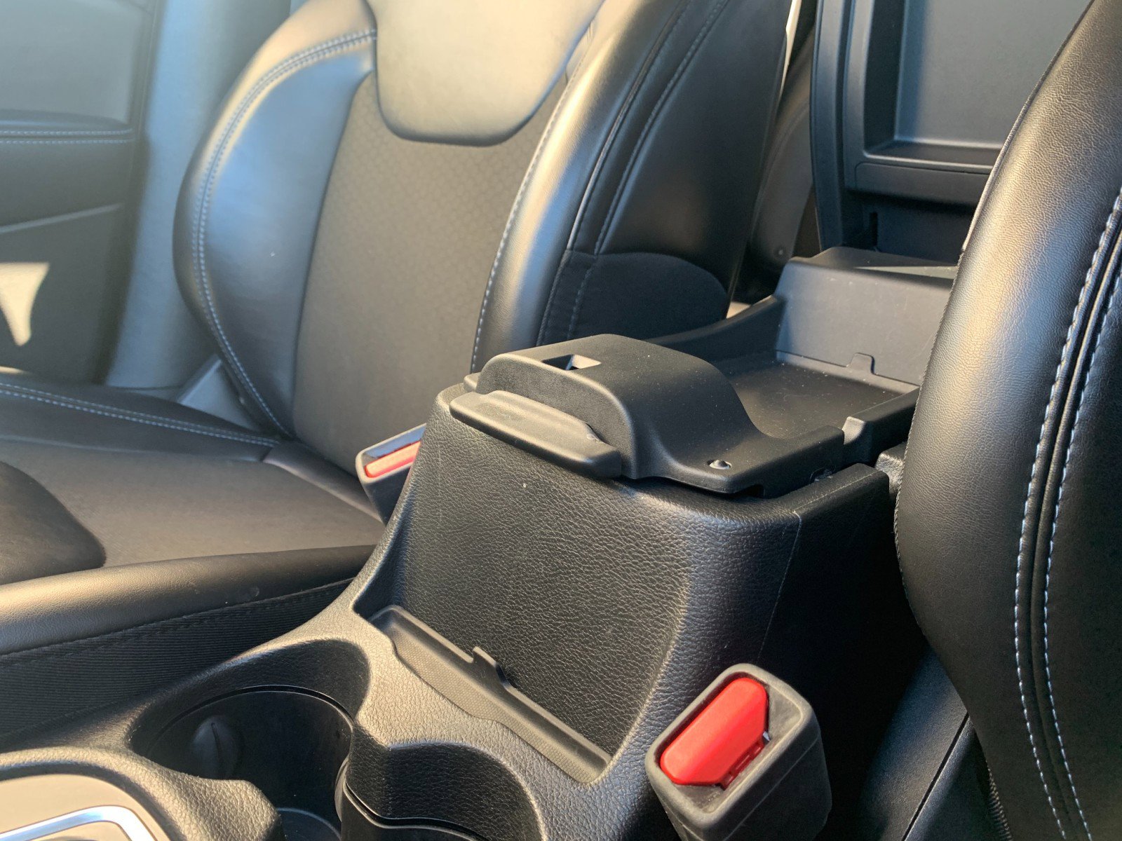 Used 2019 Jeep Cherokee Latitude Plus w/ Cold Weather Group image 22