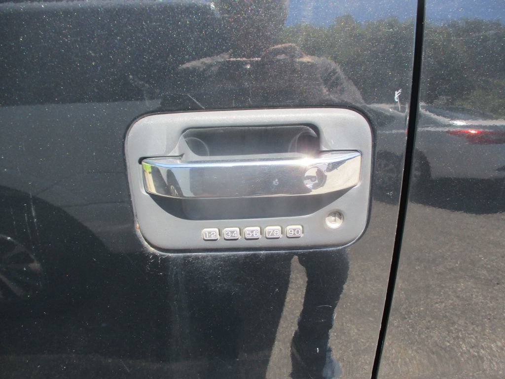 Used 2014 Ford F150 XLT w/ Equipment Group 302A Luxury AWD/4WD image 7