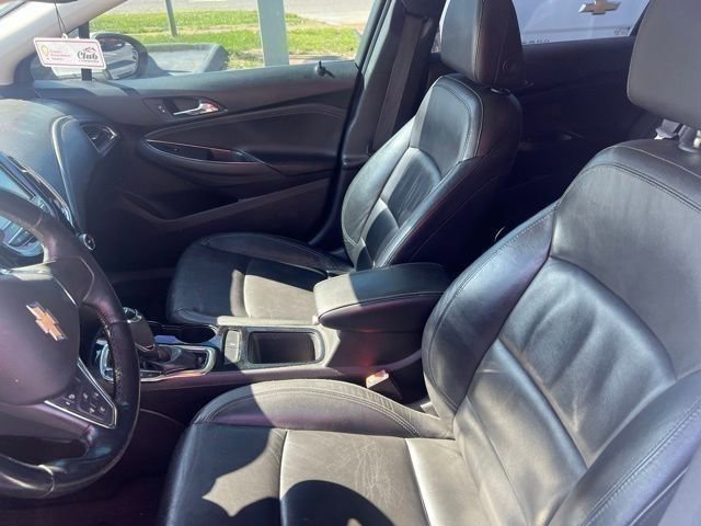 Used 2018 Chevrolet Cruze Premier FWD image 5