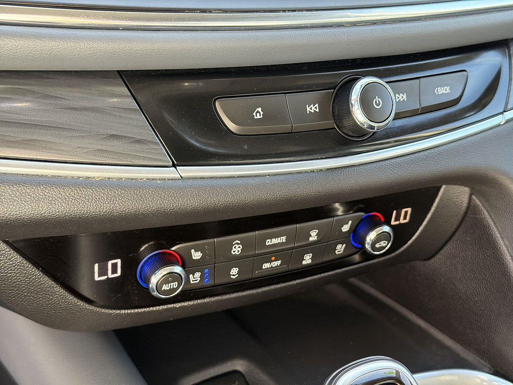 Used 2018 Buick Enclave Premium w/ LPO, Cargo Package FWD image 37