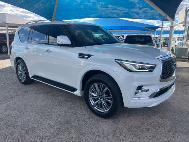 Used 2024 INFINITI QX80 Luxe AWD/4WD image 3