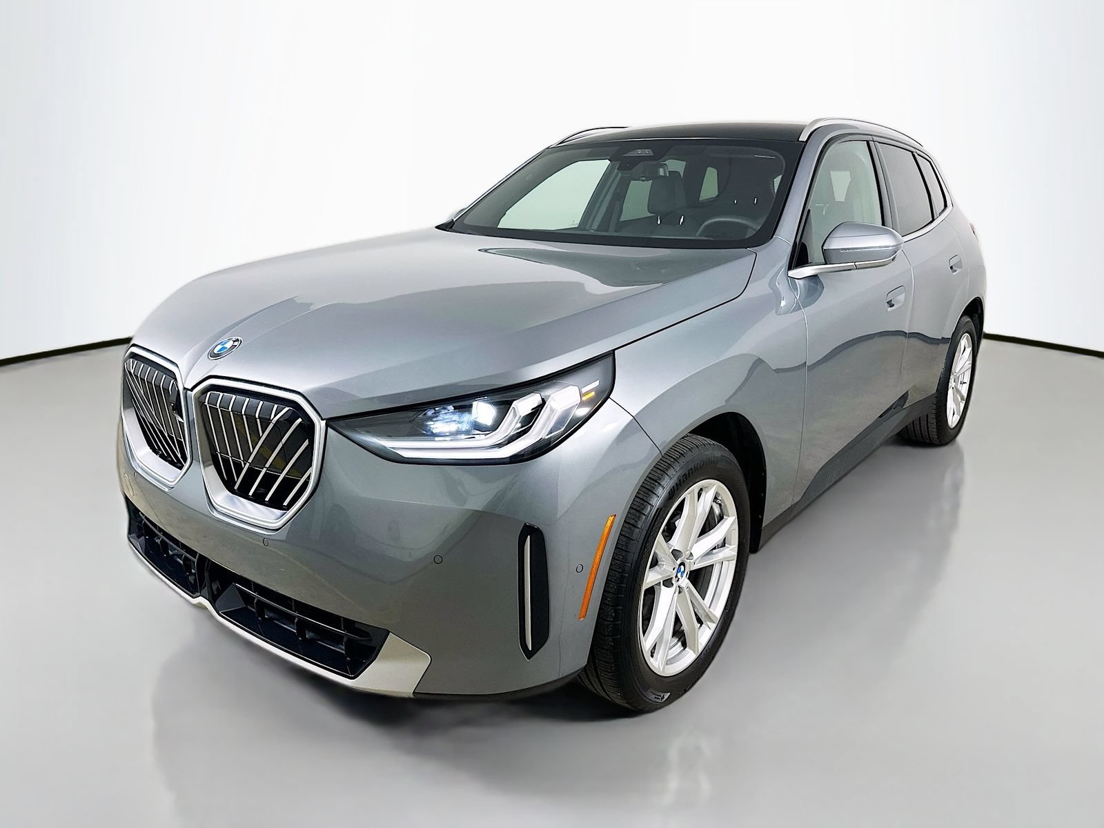 Used 2025 BMW X3 xDrive30i AWD/4WD image 1