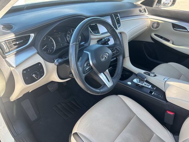 Certified 2019 INFINITI QX50 Essential w/ Premium Heat Package FWD image 20