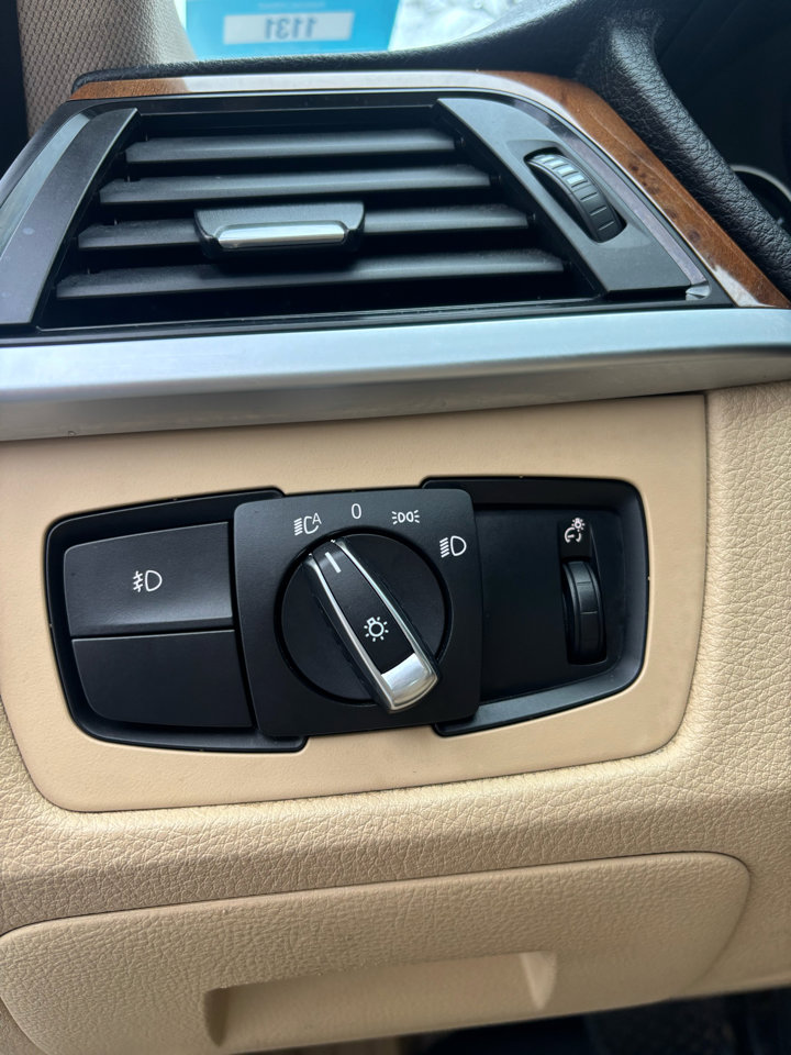 Used 2013 BMW 328i xDrive Sedan image 9