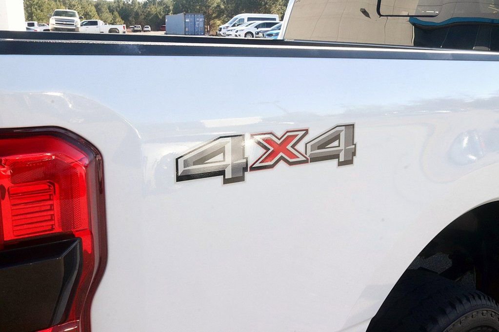 Used 2024 Ford F250 Platinum image 8