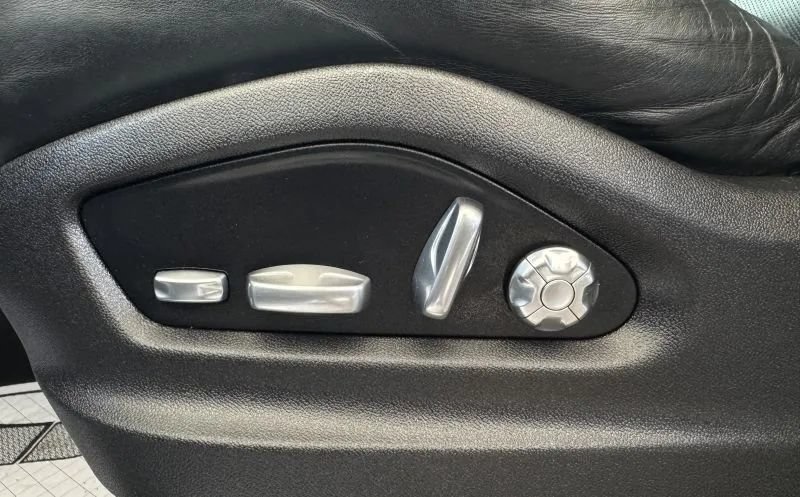 Used 2019 Porsche Cayenne AWD/4WD image 48