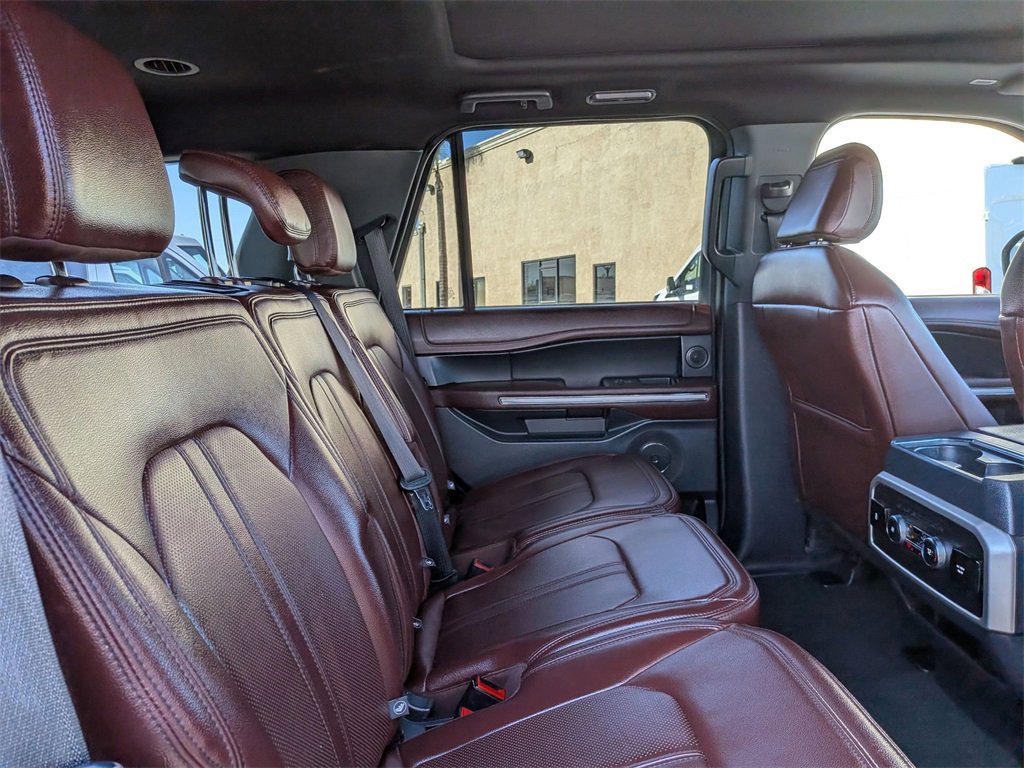 Used 2024 Ford Expedition Limited image 30