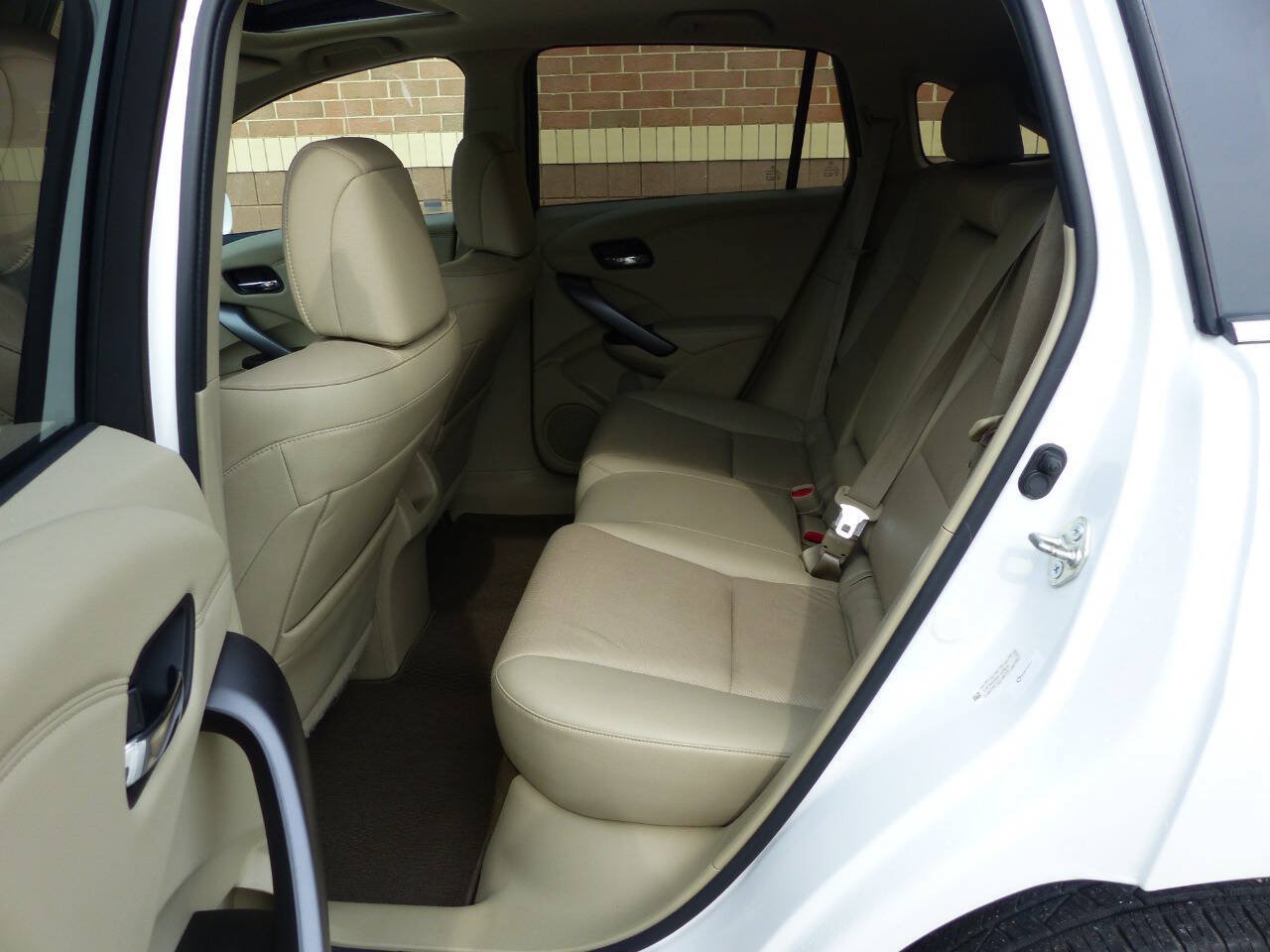 Used 2015 Acura RDX w/ Technology Package AWD/4WD image 40