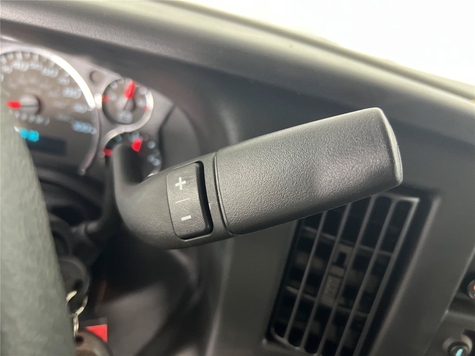 New 2025 GMC Savana 2500 w/ Driver Convenience Package RWD image 23