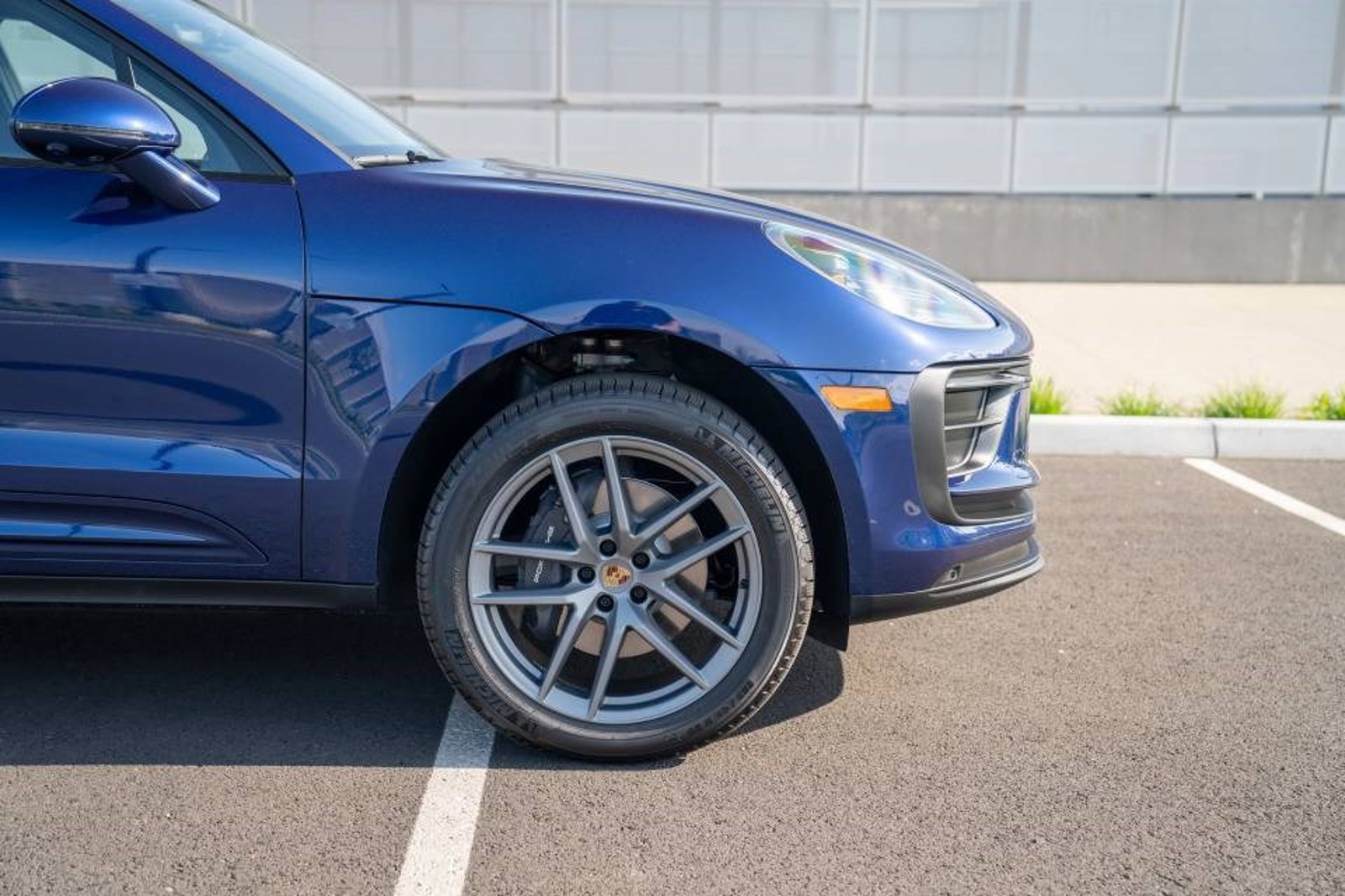 New 2026 Porsche Macan AWD/4WD image 9