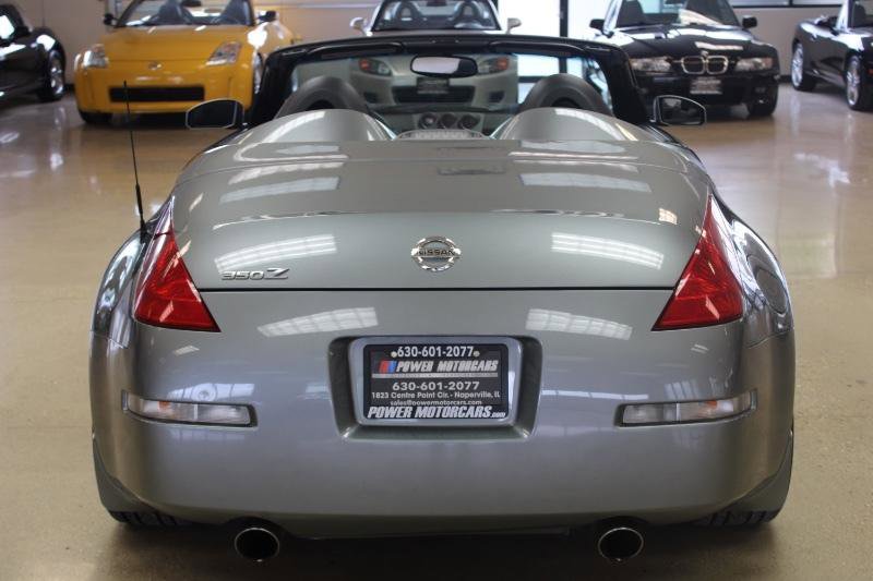 Used 2004 Nissan 350Z Touring image 29