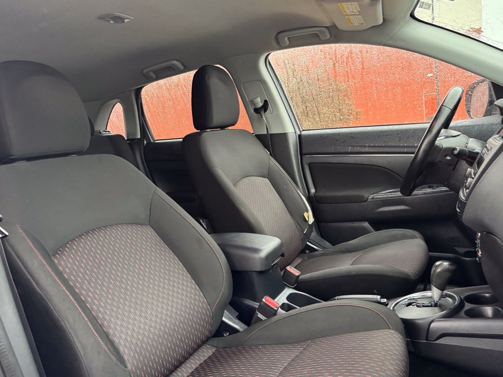 Used 2017 Mitsubishi Outlander Sport ES FWD image 21